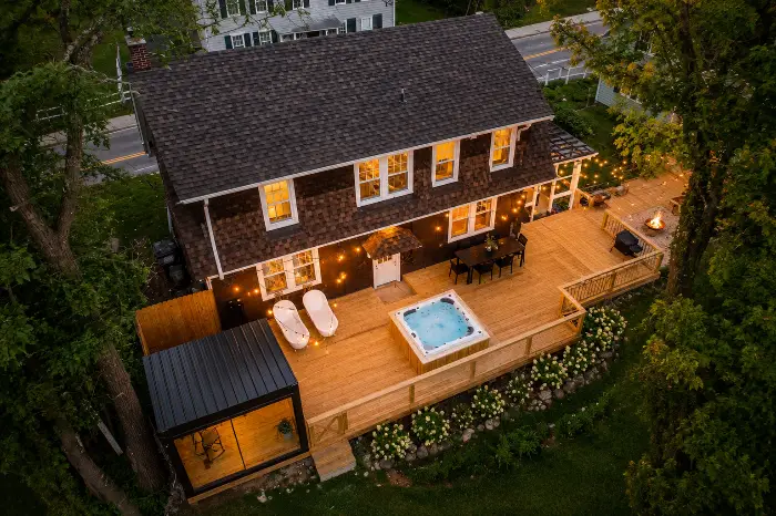 Aerial Impression - Real Estate Showcase the Property